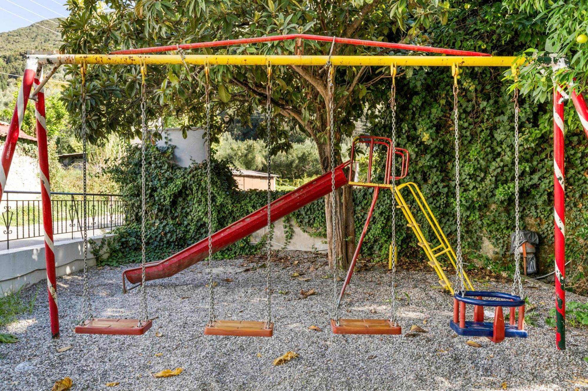 Verani Residence Parking Balcony Playground Sívros Esterno foto